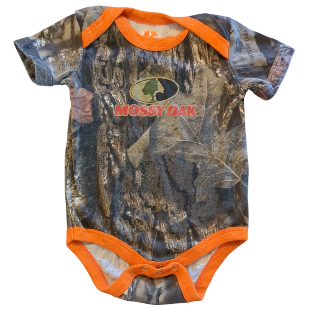 🍁2/$7🍁MOSSY OAK Camouflage and Orange Onesie